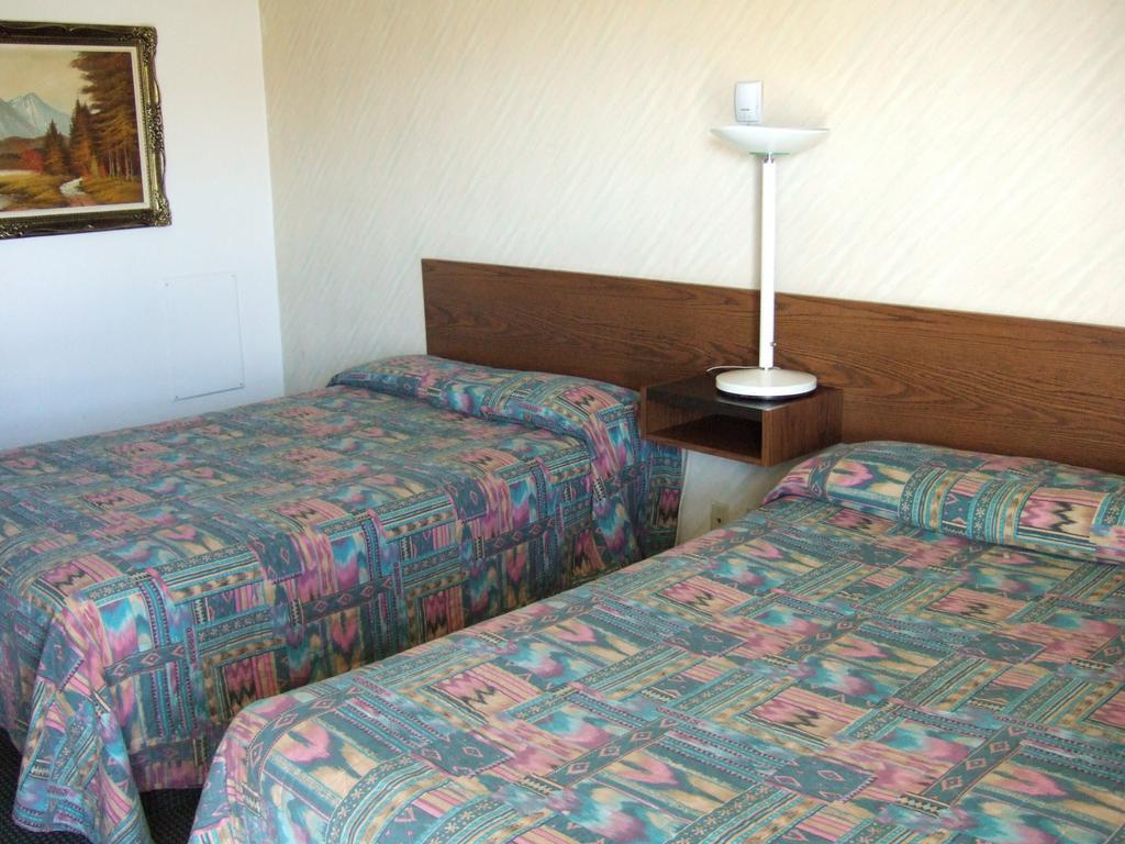 Wild Rose Inn Vegreville Zimmer foto