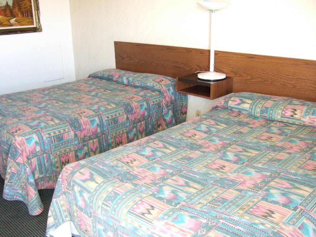 Wild Rose Inn Vegreville Zimmer foto